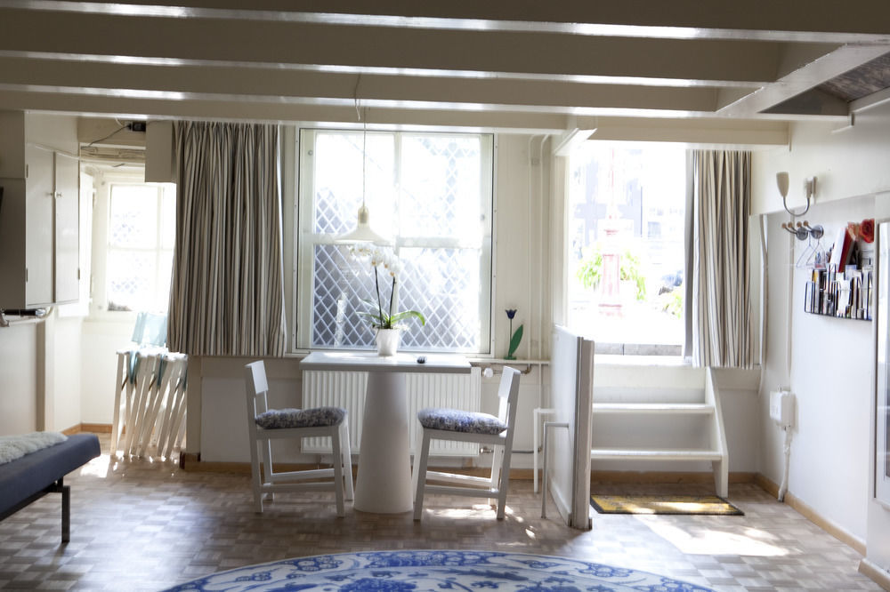 Bed&apartment Singel 96 Frühstückspension Amsterdam